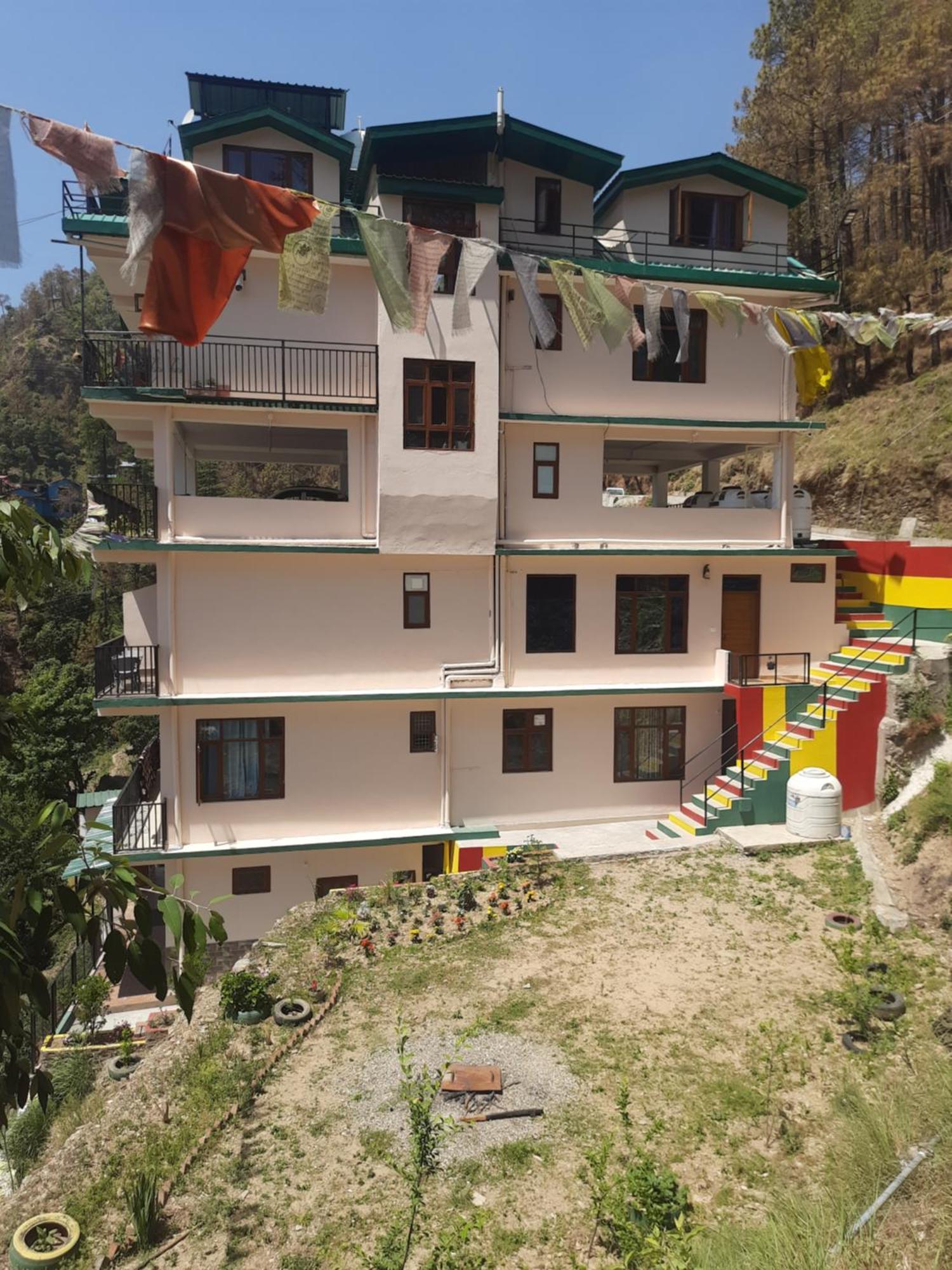 Aagaman Woods Appartement Shimla Buitenkant foto
